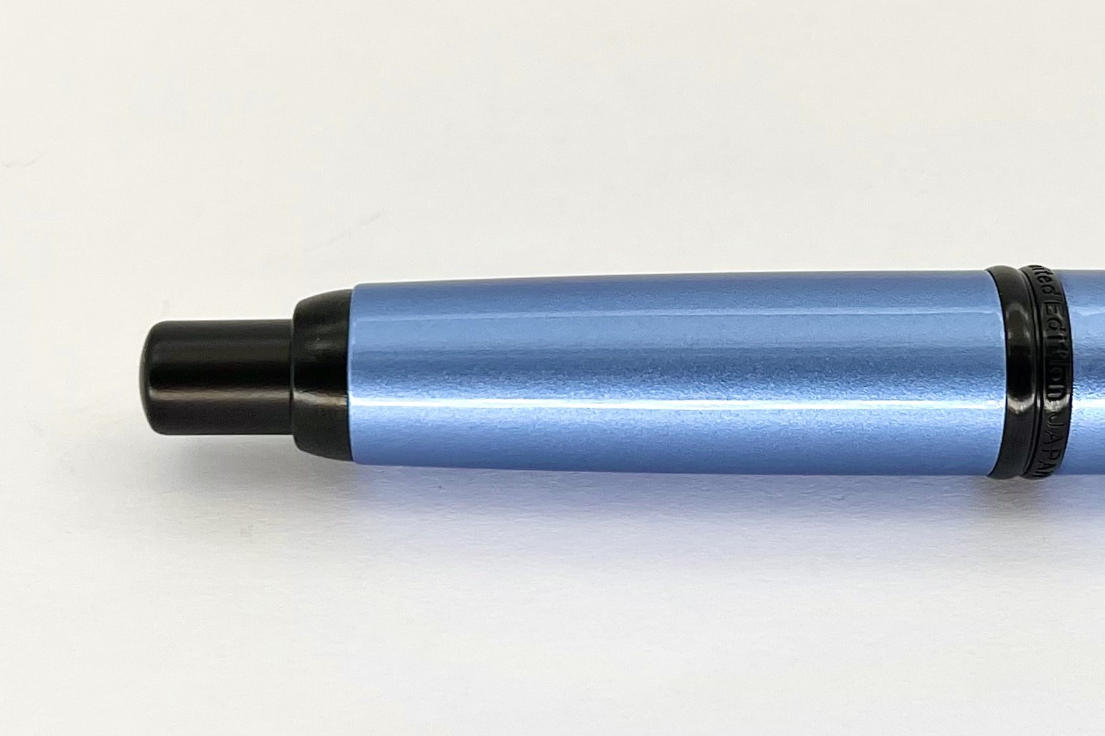 PilotLimitedEdition2021CaplessVanishingPointBlackIceFountainPen_K